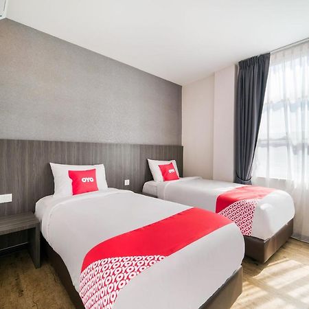 Capital O 89386 Stay 365 Hotel ชังลุน ภายนอก รูปภาพ